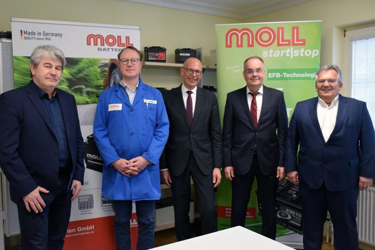 Lichtenfels District Administrator Visits MOLL